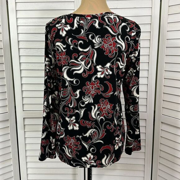 Chico's Touch of Cool™ Swirl Layering Tee Size 1 (8) NWOT - Picture 10 of 15